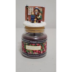 Yankee Candle CRANBERRY with Christmas Carolers Topper Lid 3.07 oz Retired‎